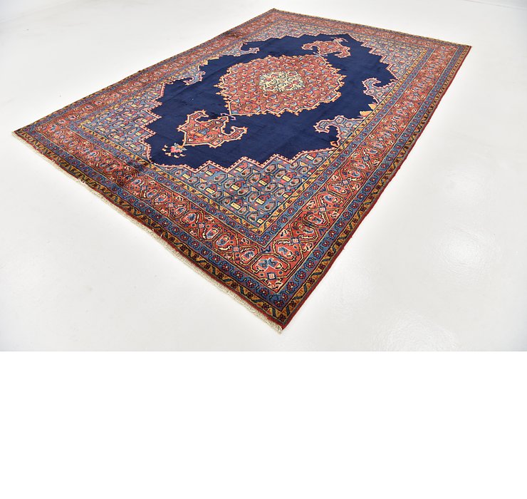 7' 7 x 11' Viss Persian Rug
