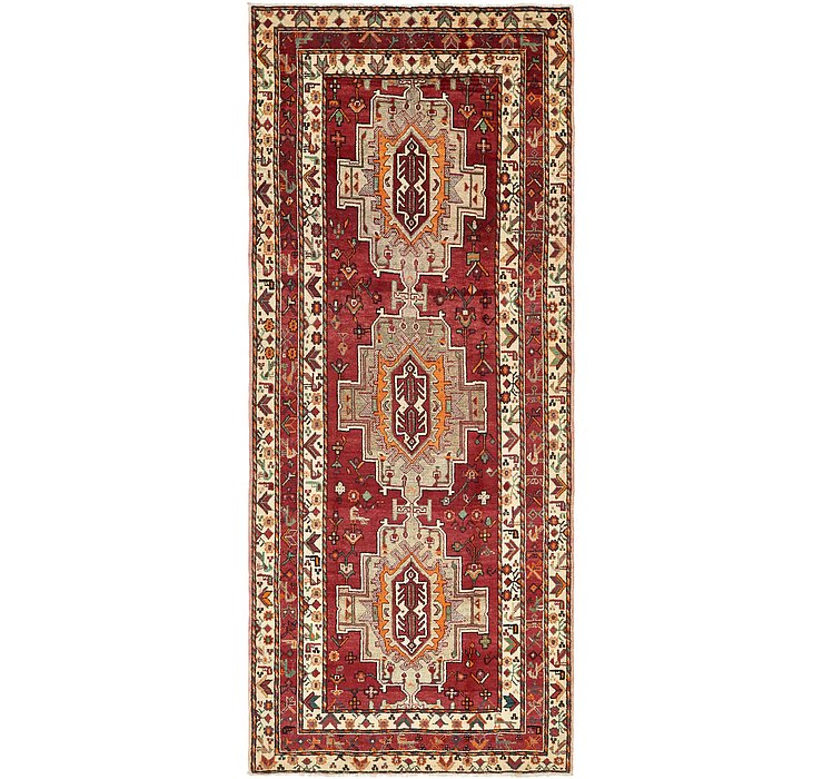 4' 9 x 11' 4 Shiraz Persian Runner Rug