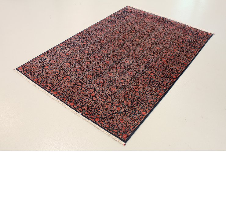 4' 7 x 6' 11 Qom Persian Rug
