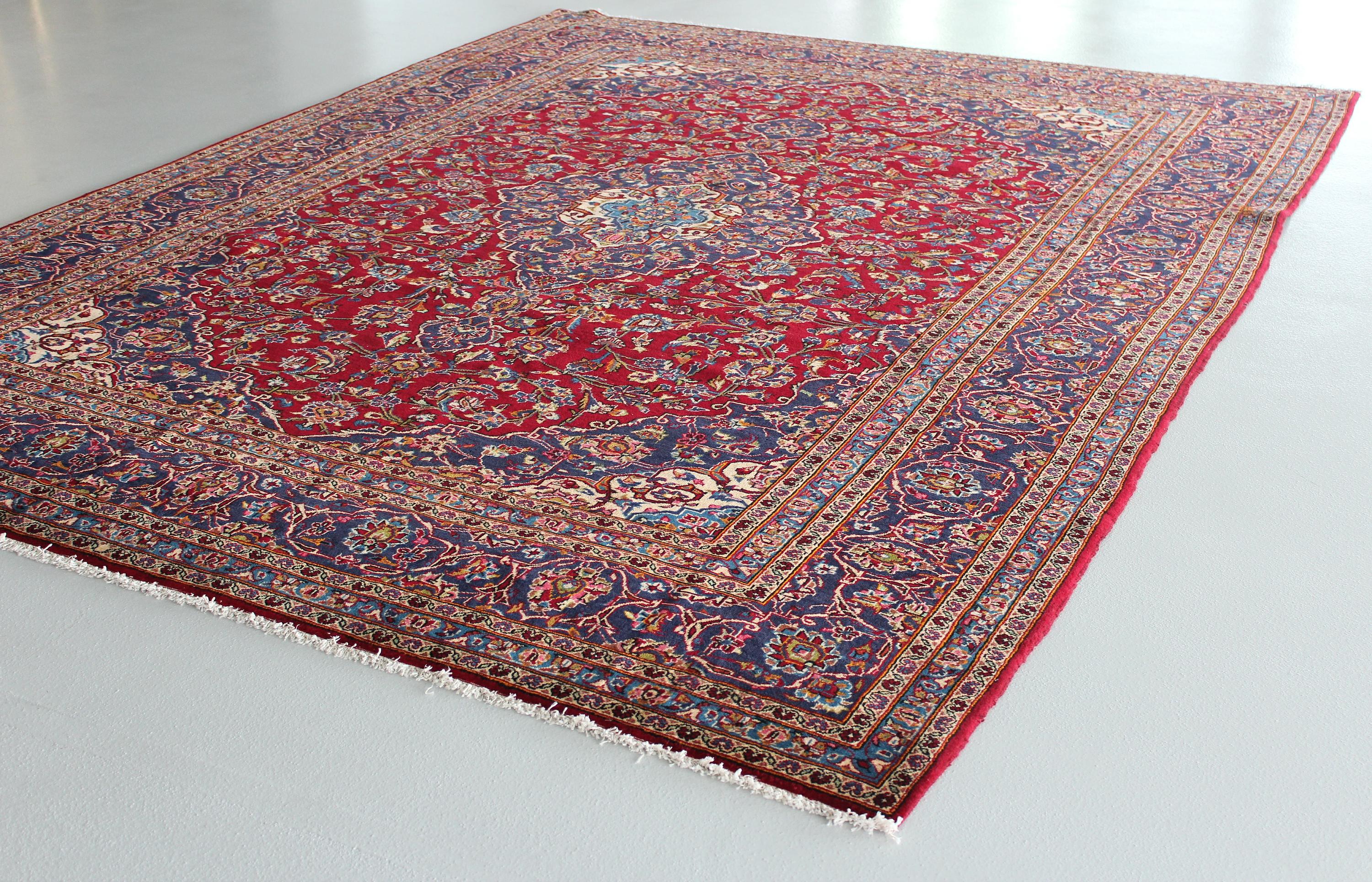 Red 9' 9 x 12' 10 Kashan Persian Rug eSaleRugs