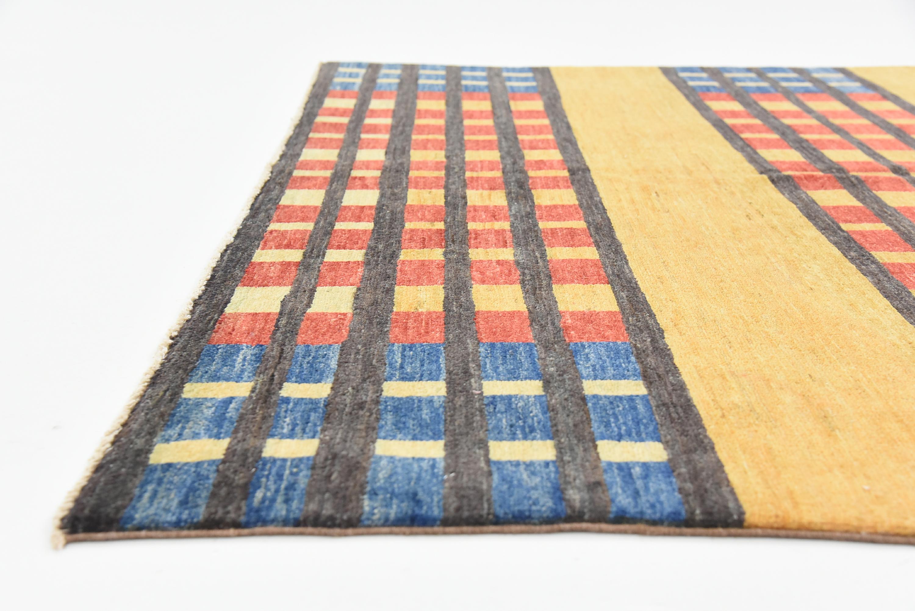Tan 5' x 6' Modern Ziegler Rug Rugs.ca