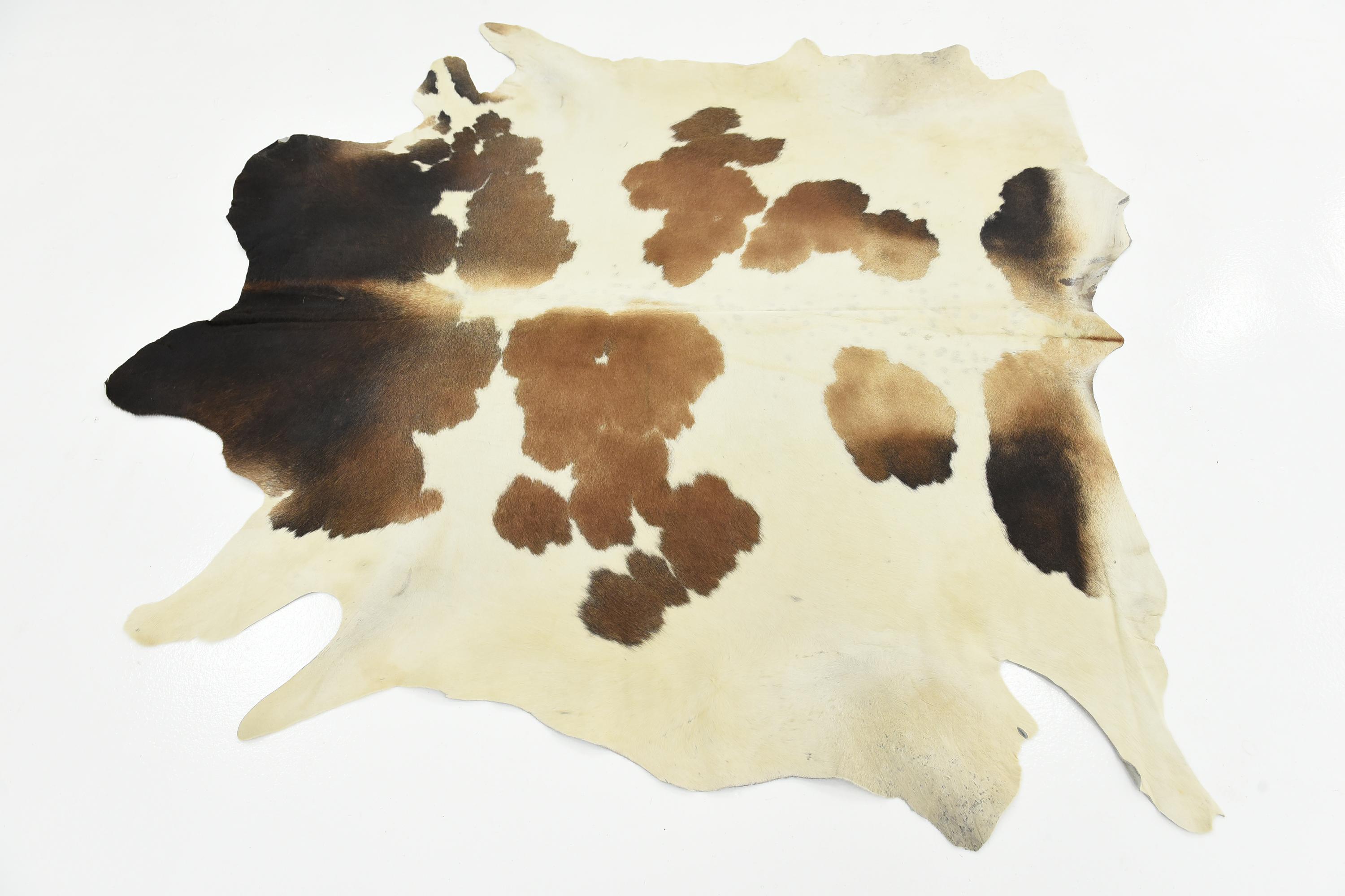 Cream 4' 11 x 5' Cowhide Rug eSaleRugs