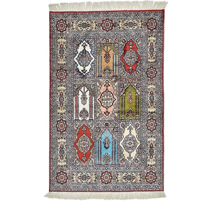 2' 6 x 4' Hereke Oriental Rug