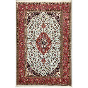 4' 7 x 7' Kashan Persian Rug
