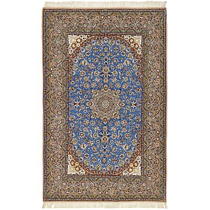 5' x 7' 10 Isfahan Persian Rug