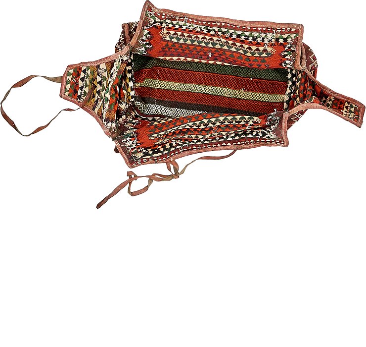5' 3 x 6' 7 Saddle Bag Rug