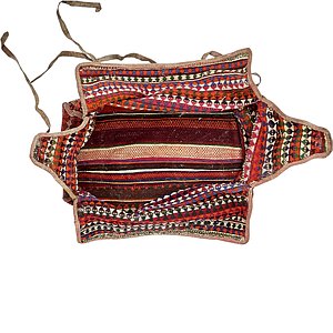 5' 2 x 6' 5 Saddle Bag Rug