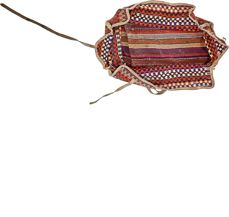 4' 6 x 6' 1 Saddle Bag Rug