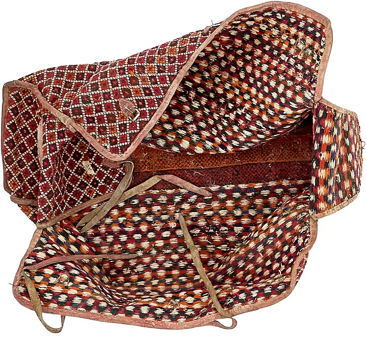 5' 4 x 8' 6 Saddle Bag Rug