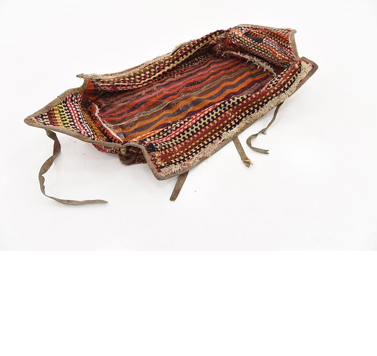 4' 9 x 6' 10 Saddle Bag Rug