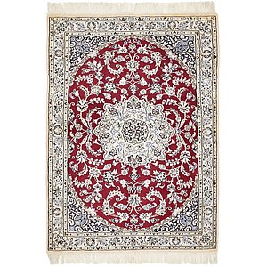 HandKnotted 2' 3 x 4' 9 Nain Persian Rug