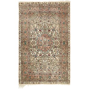 2' 7 x 4' Hereke Oriental Rug