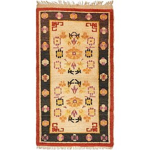 2' 8 x 5' Antique Finish Rug