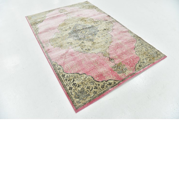 5' x 7' 6 Aria Rug