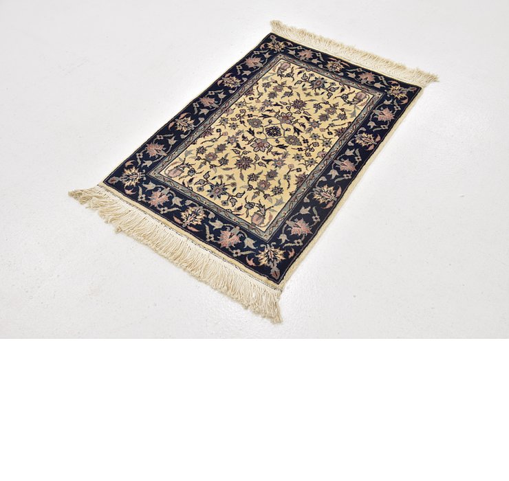 2' 2 x 3' 2 Isfahan Oriental Rug