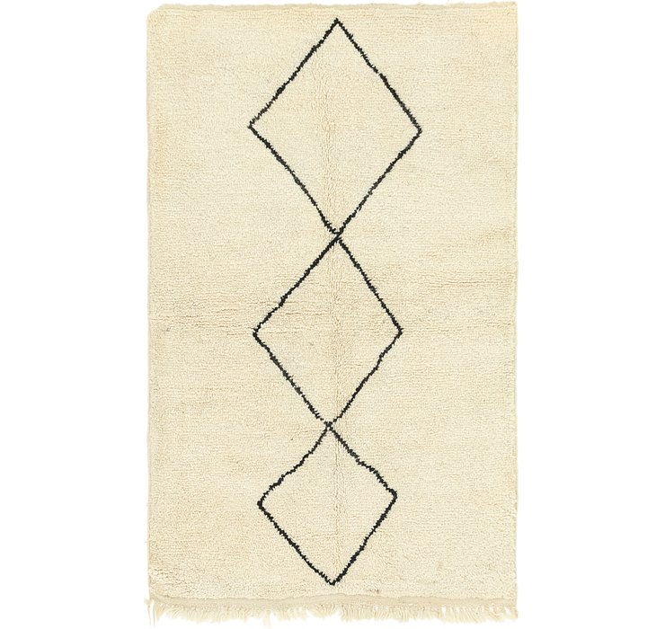 4' x 6' 9 Moroccan Rug