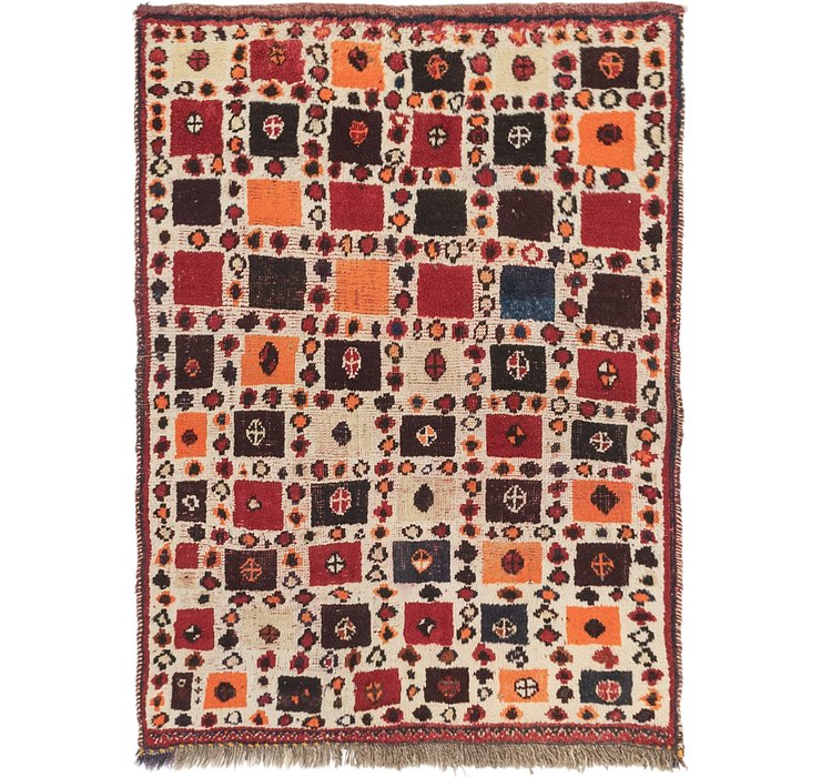 3' 4 x 4' 6 Ghashghaei Persian Rug