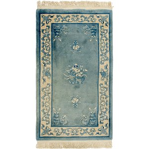 2' 7 x 4' 8 Antique Finish Rug