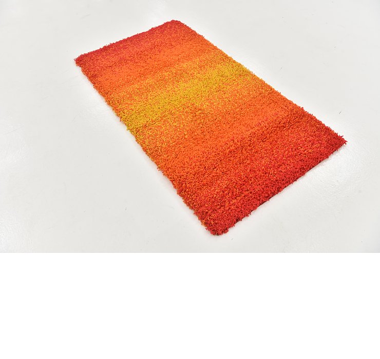 2' 9 x 5' Textured Shag Rug