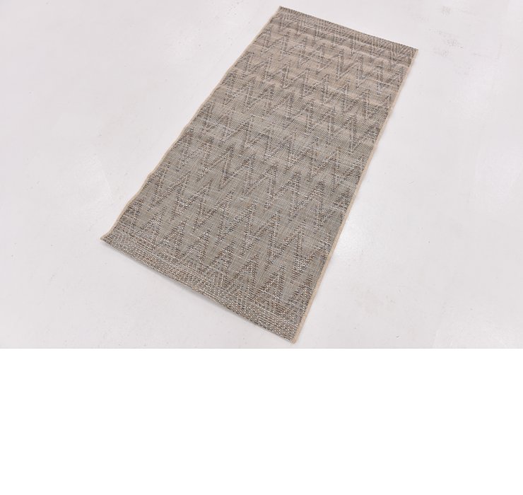 2' 6 x 4' 9 Outdoor Modern Rug