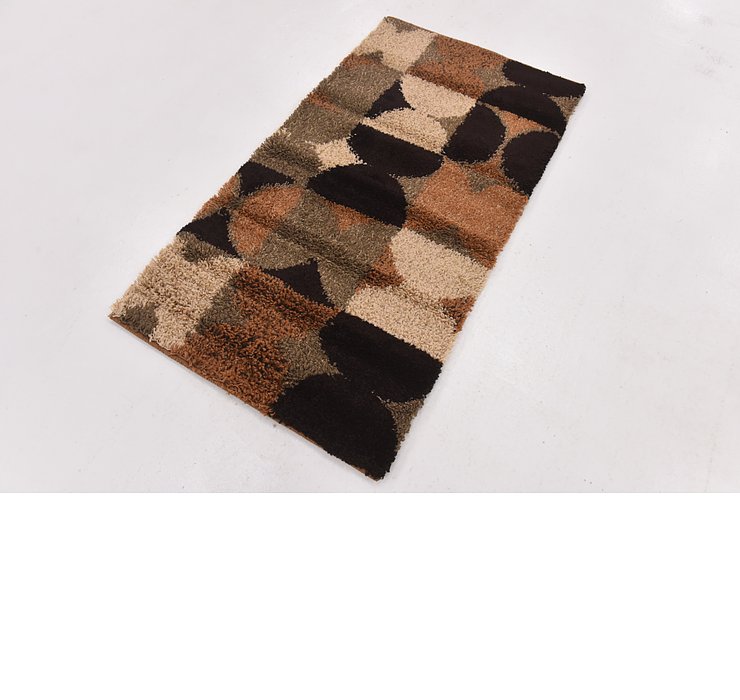 2' 8 x 5' Multi-Tone Shag Rug