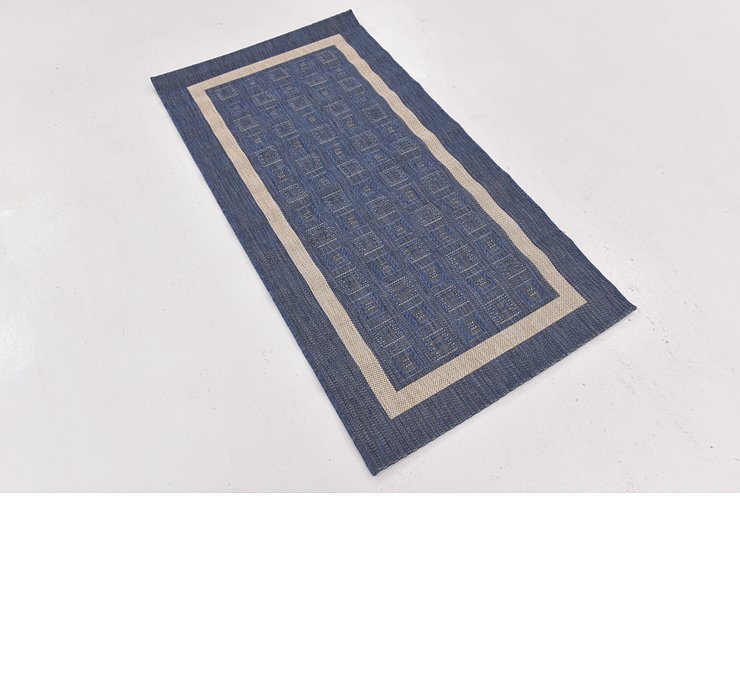 2' 7 x 5' Outdoor Border Rug