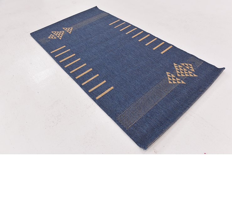 2' 7 x 5' Outdoor Modern Rug
