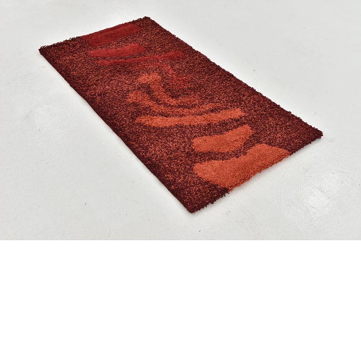 2' 7 x 5' Textured Shag Rug
