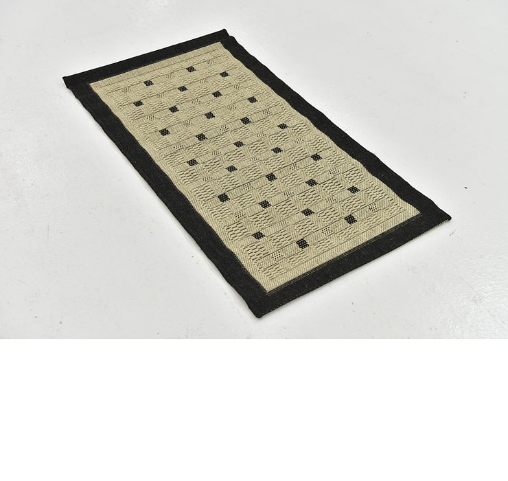 2' x 3' 7 Outdoor Border Rug