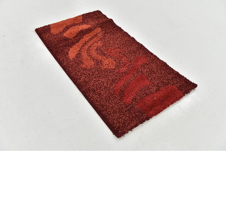 2' 8 x 4' 10 Textured Shag Rug