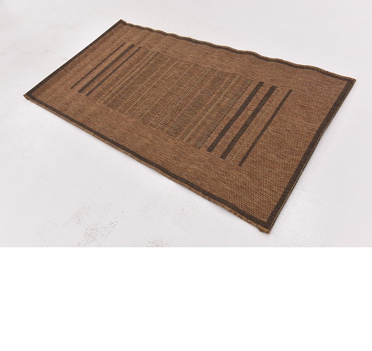 2' 7 x 4' 9 Outdoor Modern Rug