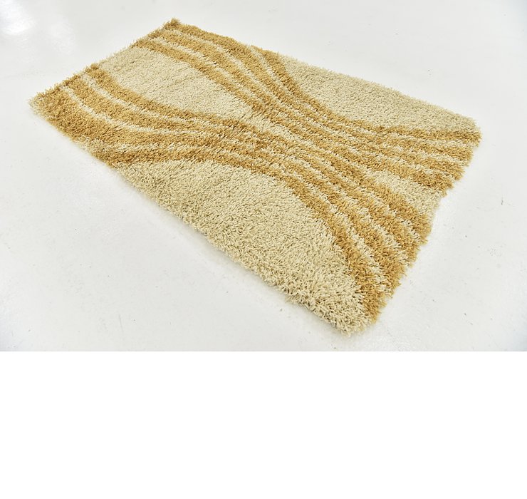 2' 8 x 4' 10 Textured Shag Rug