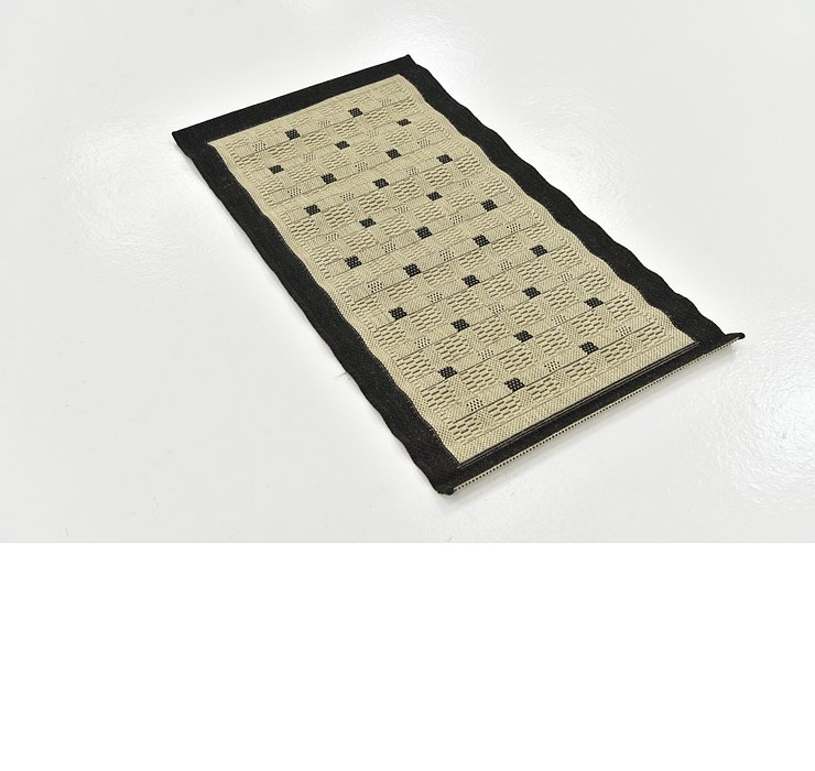 2' x 3' 7 Outdoor Border Rug