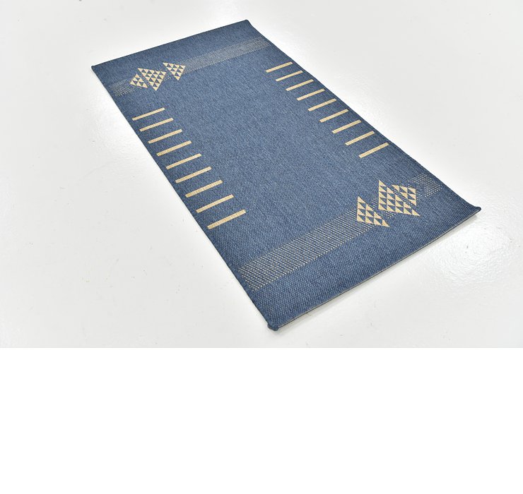 2' 8 x 4' 10 Outdoor Modern Rug