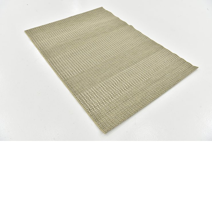 4' x 5' 6 Outdoor Border Rug