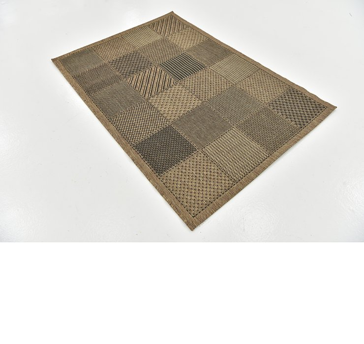 4' x 5' 7 Outdoor Border Rug