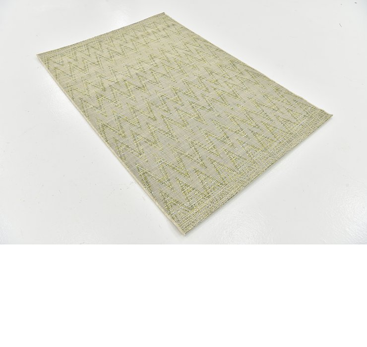 3' 10 x 5' 8 Outdoor Modern Rug