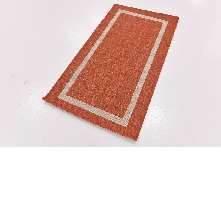 2' 7 x 4' 10 Outdoor Border Rug