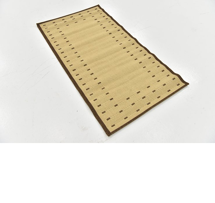 2' 8 x 4' 10 Outdoor Border Rug