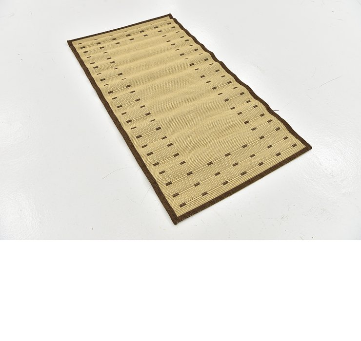 2' 8 x 4' 10 Outdoor Border Rug