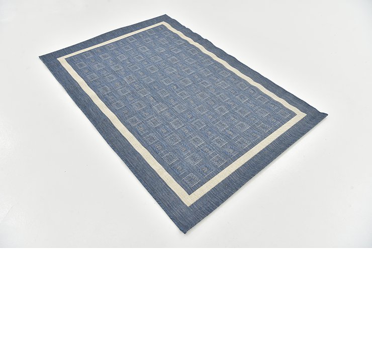 4' x 5' 7 Outdoor Border Rug
