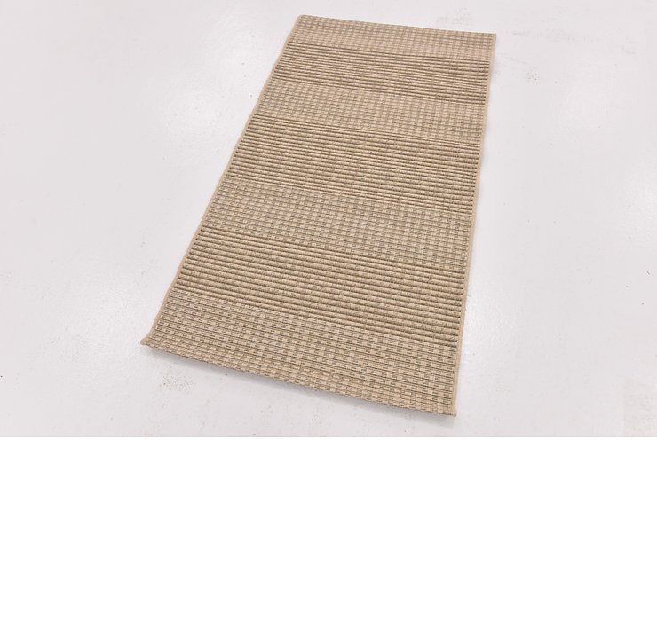 2' 7 x 4' 9 Outdoor Solid Rug