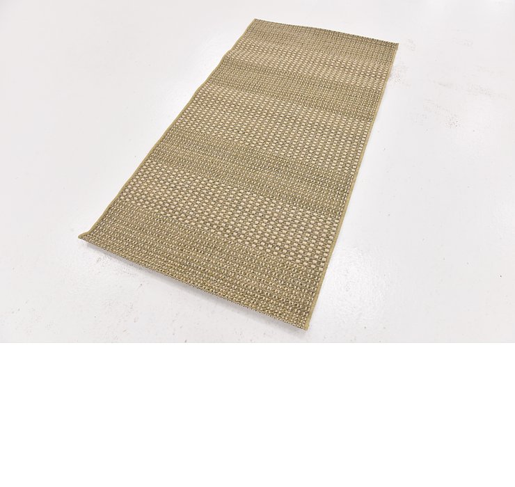 2' 7 x 4' 10 Outdoor Solid Rug