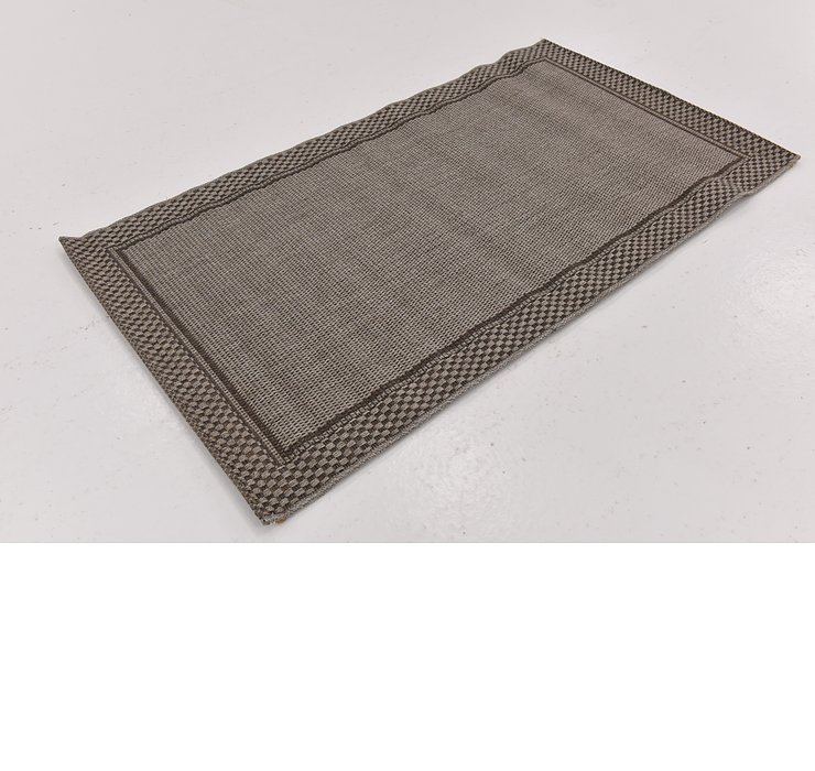 2' 9 x 4' 9 Outdoor Border Rug