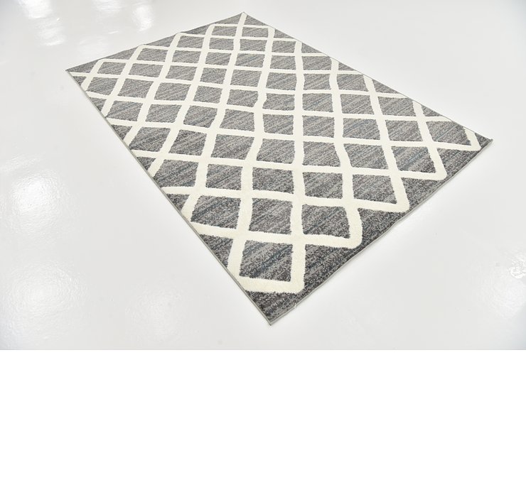 5' x 7' 6 Trellis Rug