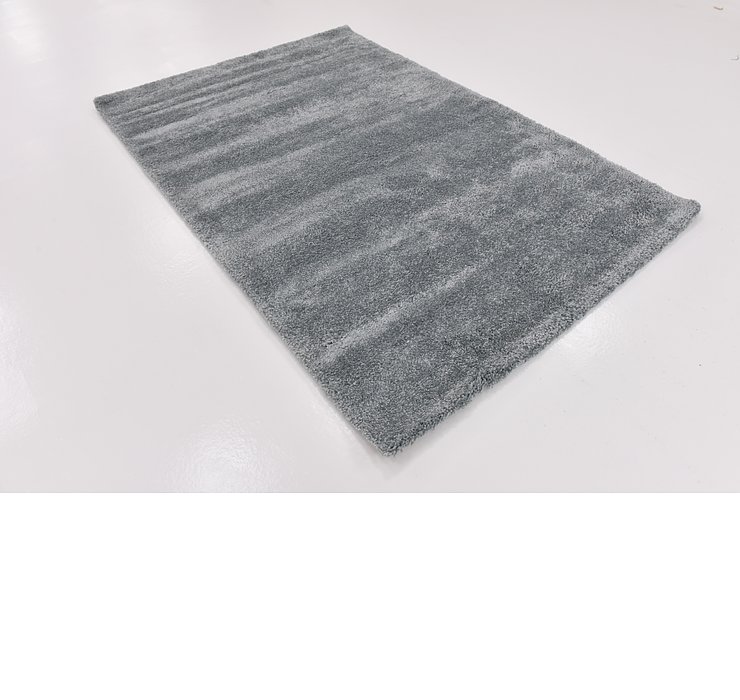 5' 4 x 7' 9 Solid Shag Rug