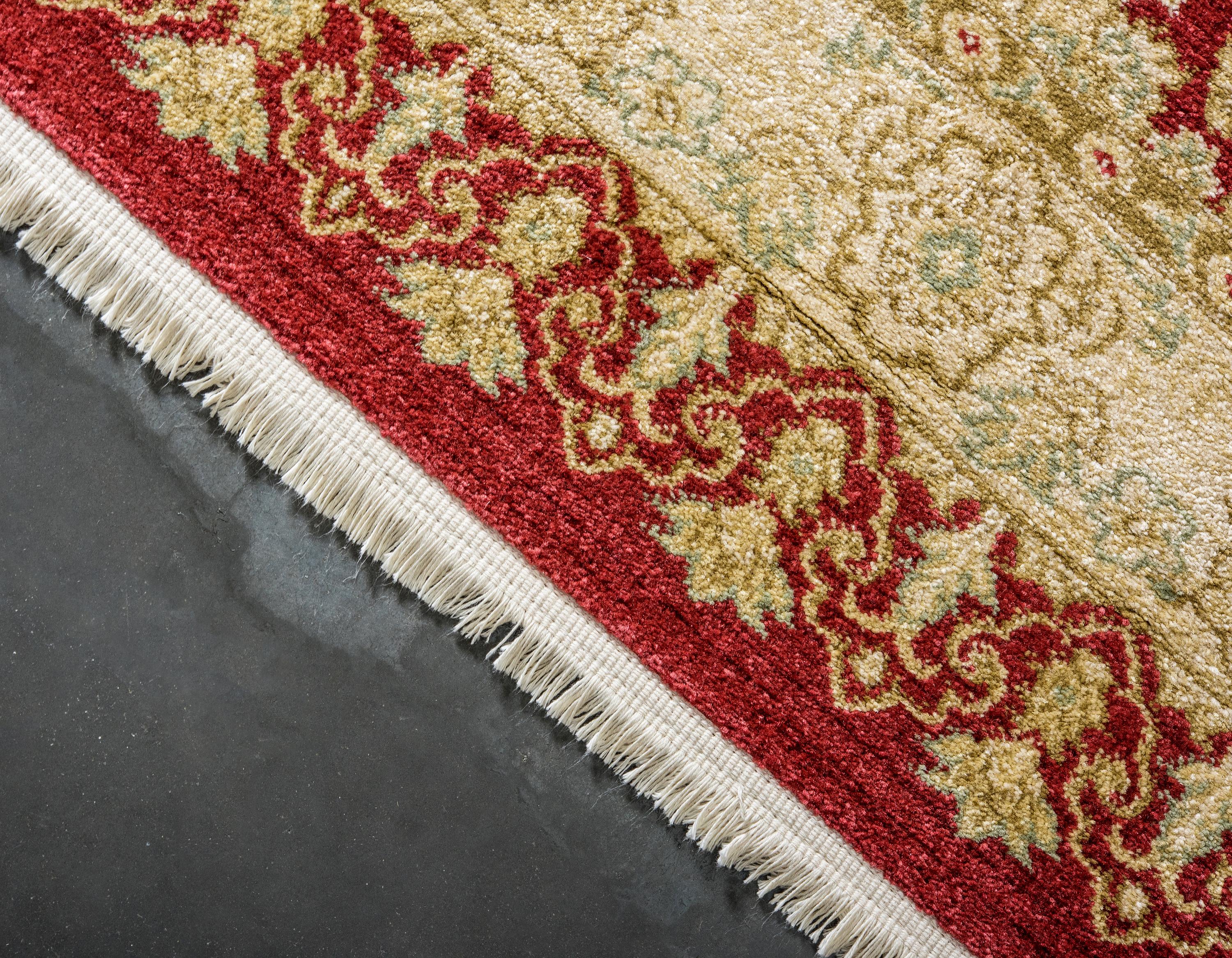 Red 7' x 10' Kensington Rug Area Rugs eSaleRugs