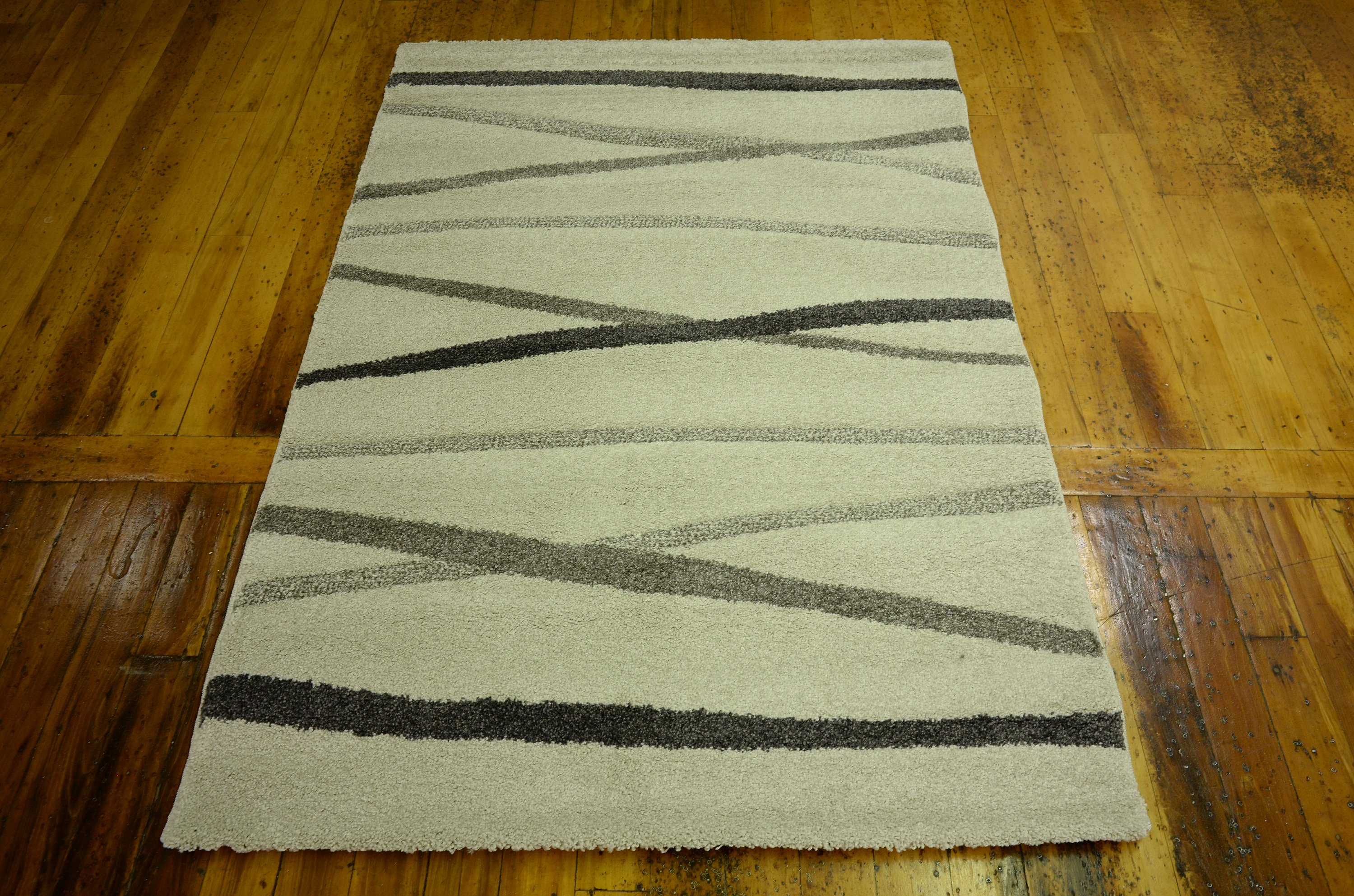 Beige 4' x 5' 7 Frieze Rug Area Rugs eSaleRugs