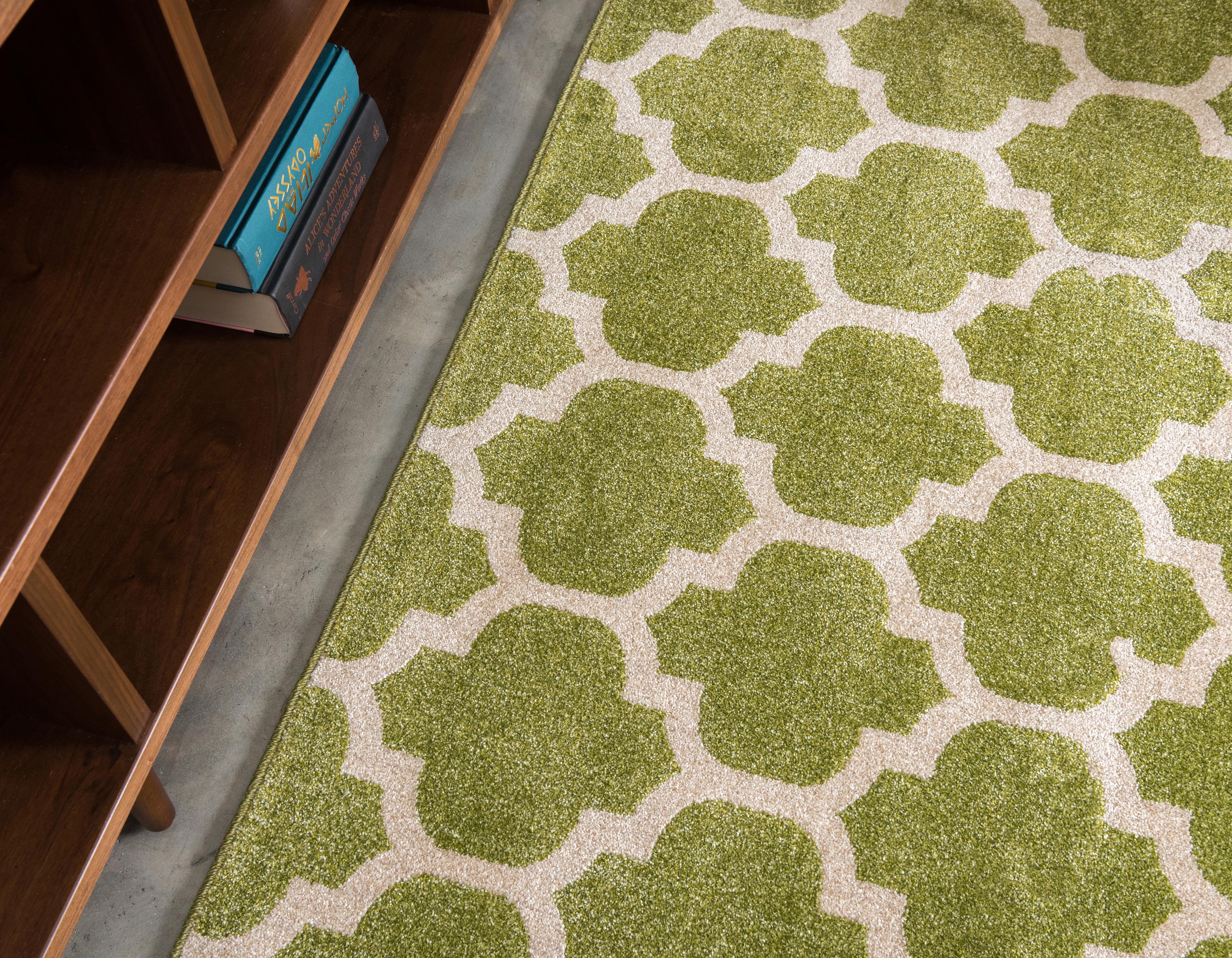Light Green 10' x 13' Trellis Rug iRugs UK