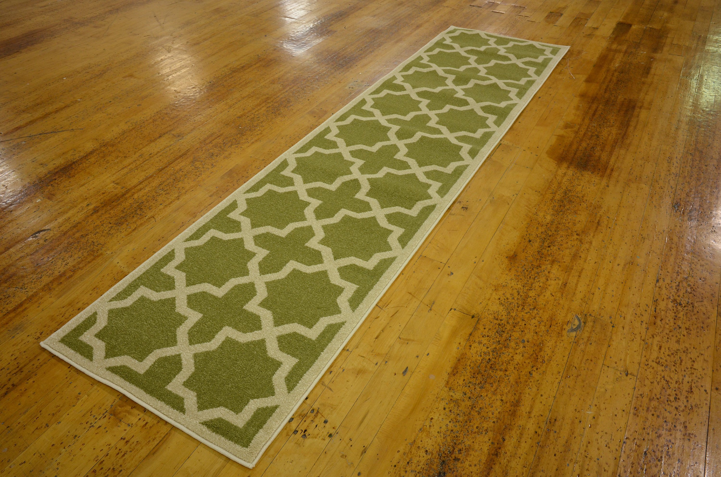 Light Green 2' 6 x 9' 10 Trellis Runner Rug Area Rugs iRugs UK